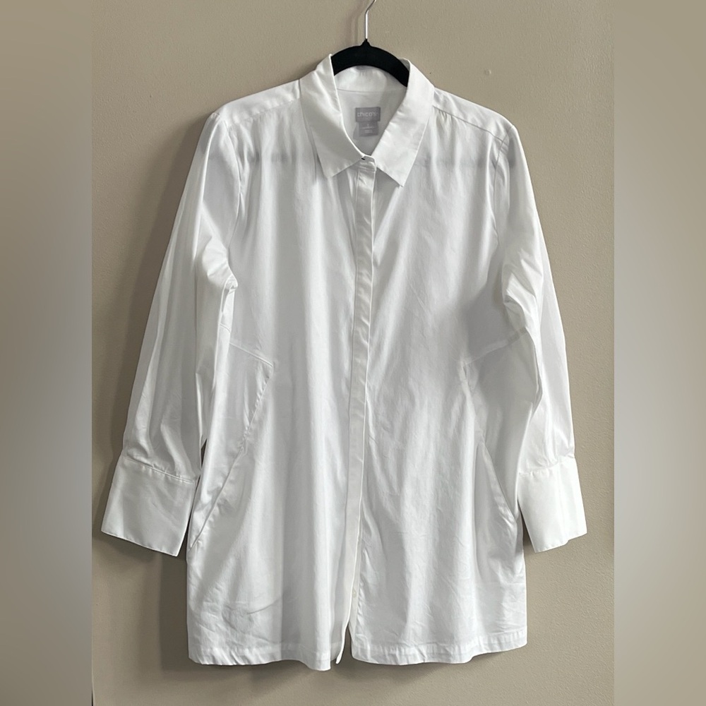 Chico's No Iron Pocketed White Tunic size 12